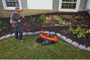 Black+Decker Lawn Mower in action!